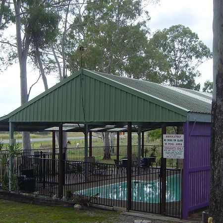 Greenacres Motel / Van Park Benaraby Zewnętrze zdjęcie